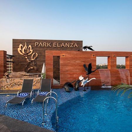 Hotel Park Elanza Coimbatore Bagian luar foto
