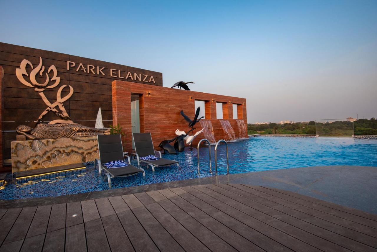 Hotel Park Elanza Coimbatore Bagian luar foto