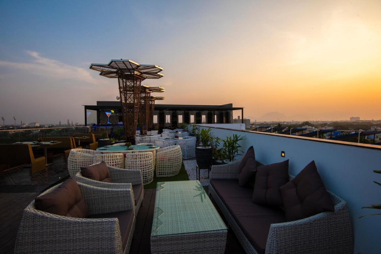 Hotel Park Elanza Coimbatore Bagian luar foto