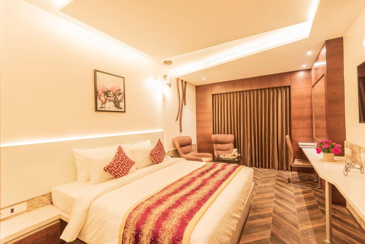 Hotel Park Elanza Coimbatore Bagian luar foto