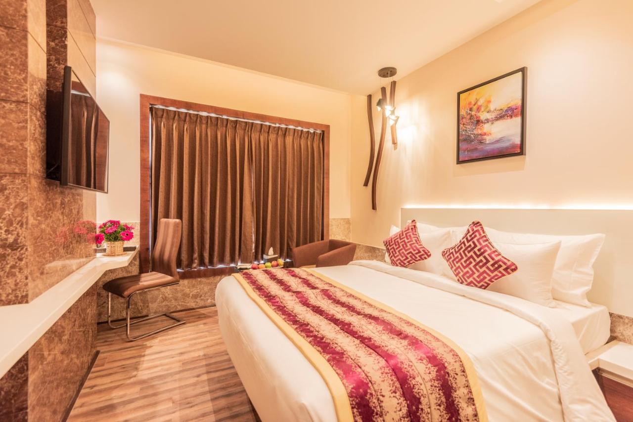 Hotel Park Elanza Coimbatore Bagian luar foto