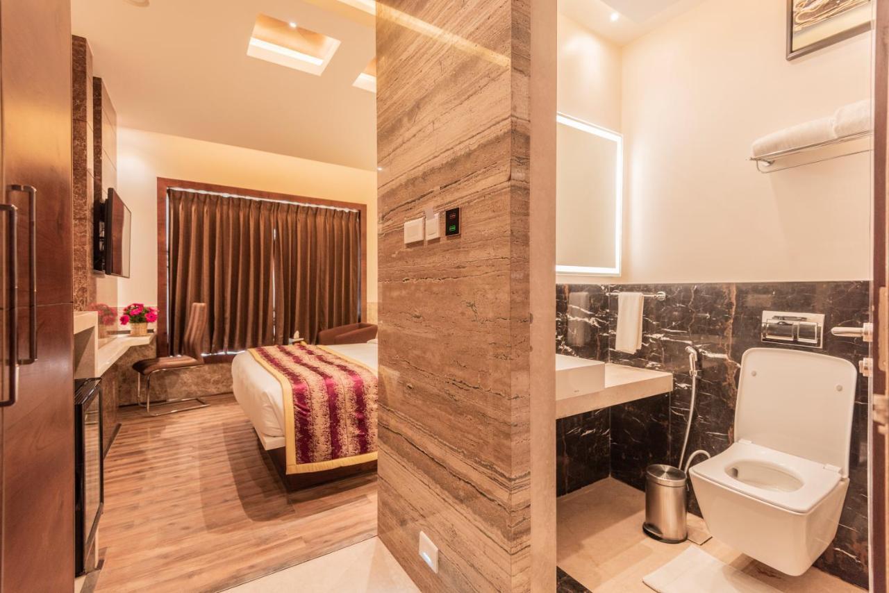 Hotel Park Elanza Coimbatore Bagian luar foto