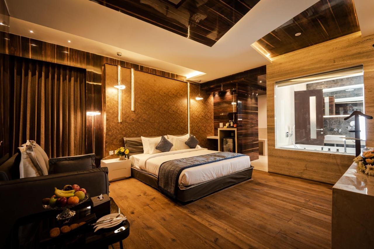 Hotel Park Elanza Coimbatore Bagian luar foto
